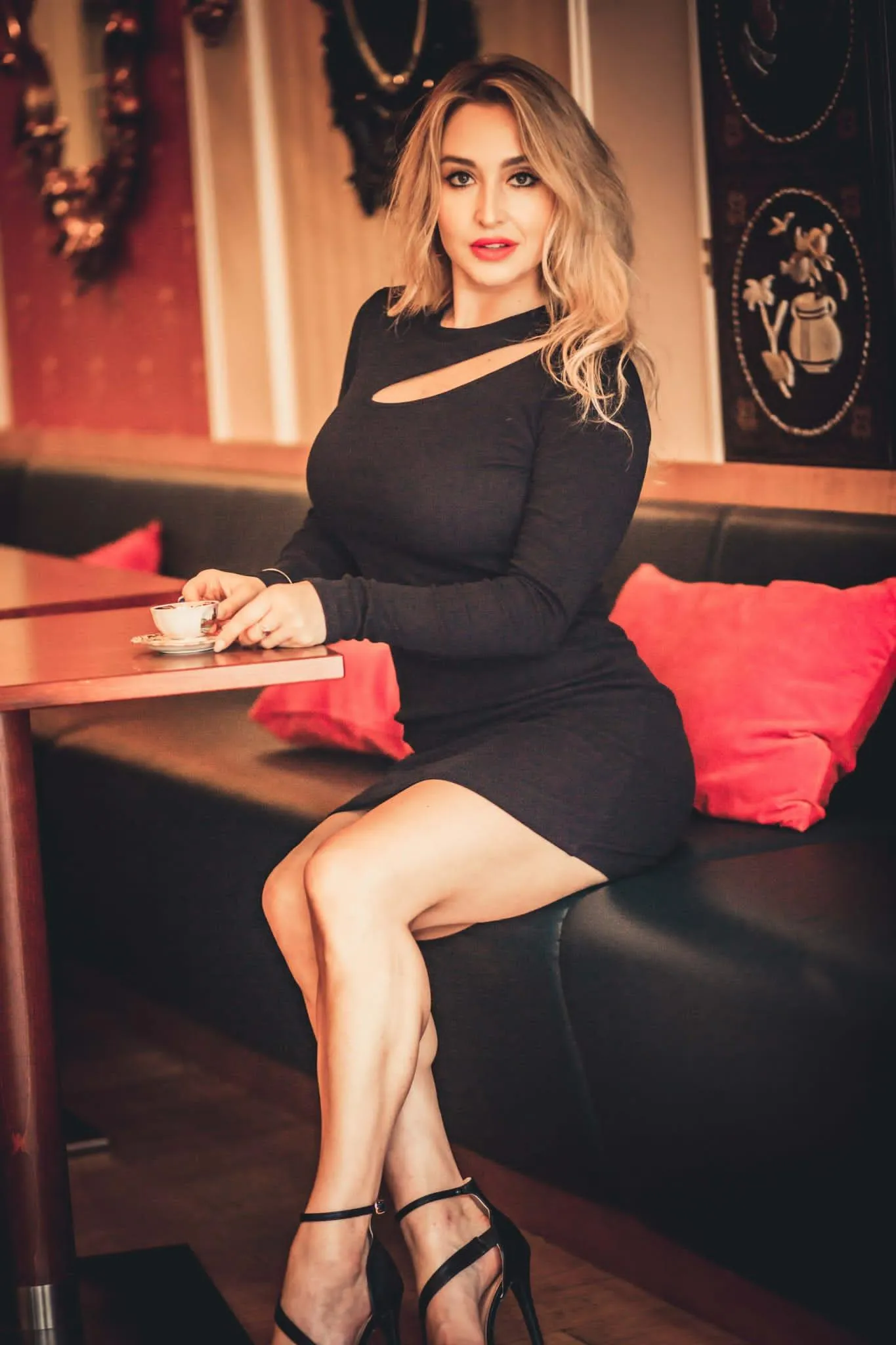Venicia Rasmussen salon portrait